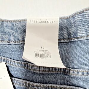 Straight Leg Blue Jeans